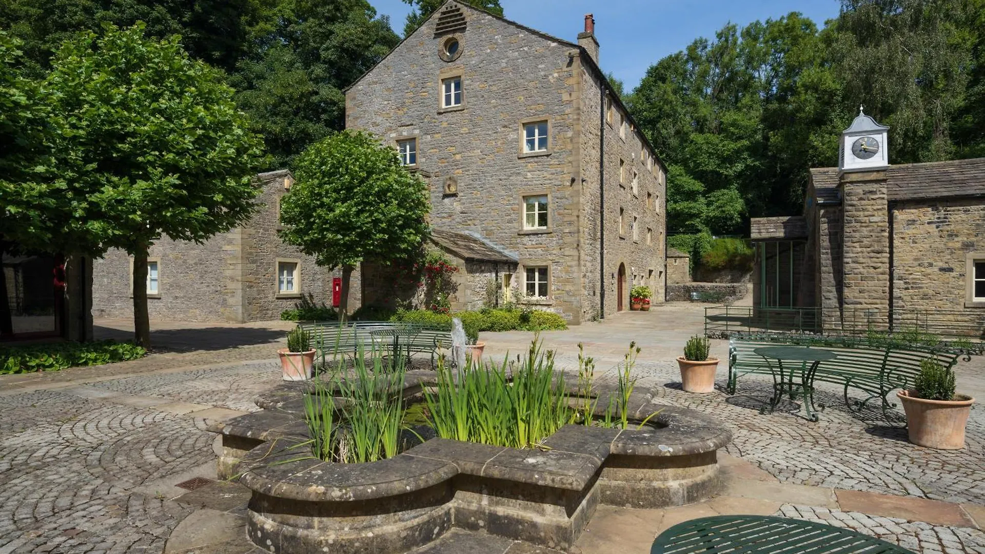 Holiday home Wildfern Cottage By Birch Stays Broughton
